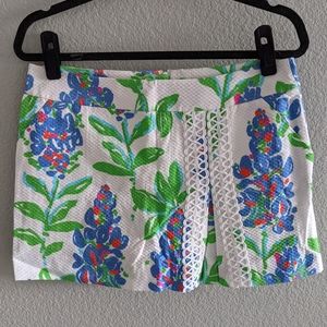 Lilly Pulitzer Jarvey skort SZ 4 EEUC blue flowers lace